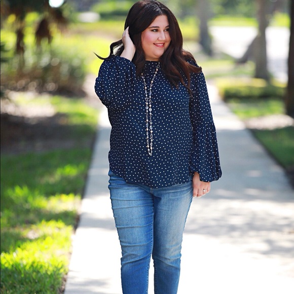 Meet your Posher, Meagan - Picture 2 of 8